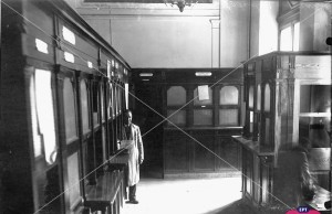 ΤΟ ΚΕΝΤΡΙΚΟ ΤΑΧΥΔΡΟΜΕΙΟ ΣΤΗΝ ΠΛΑΤΕΙΑ ΚΟΤΖΙΑ