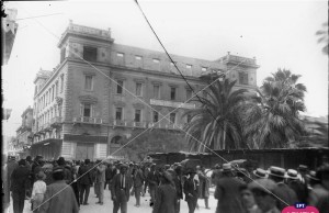 ΤΟ ΚΕΝΤΡΙΚΟ ΤΑΧΥΔΡΟΜΕΙΟ ΣΤΗΝ ΠΛΑΤΕΙΑ ΚΟΤΖΙΑ