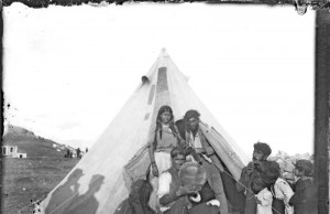 ΑΘΙΓΓΑΝΟΙ ΣΕ ΤΣΑΝΤΙΡΙ ΣΤΟΥ ΖΩΓΡΑΦΟΥ