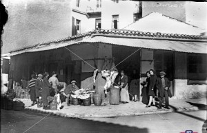 ΚΑΤΑΣΤΗΜΑ ΤΡΟΦΙΜΩΝ ΣΤΟ ΚΟΛΩΝΑΚΙ